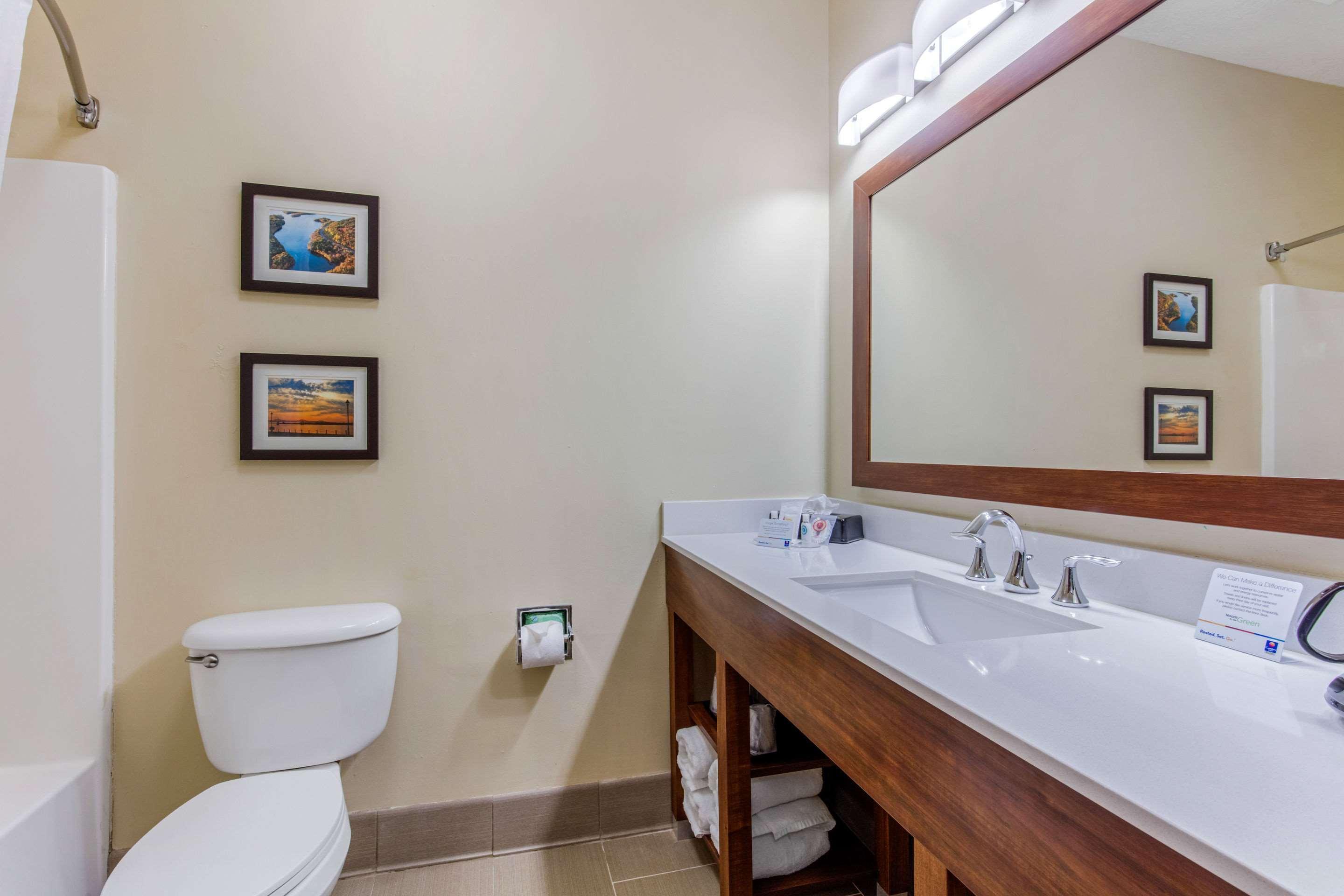 Comfort Inn & Suites McComb Luaran gambar
