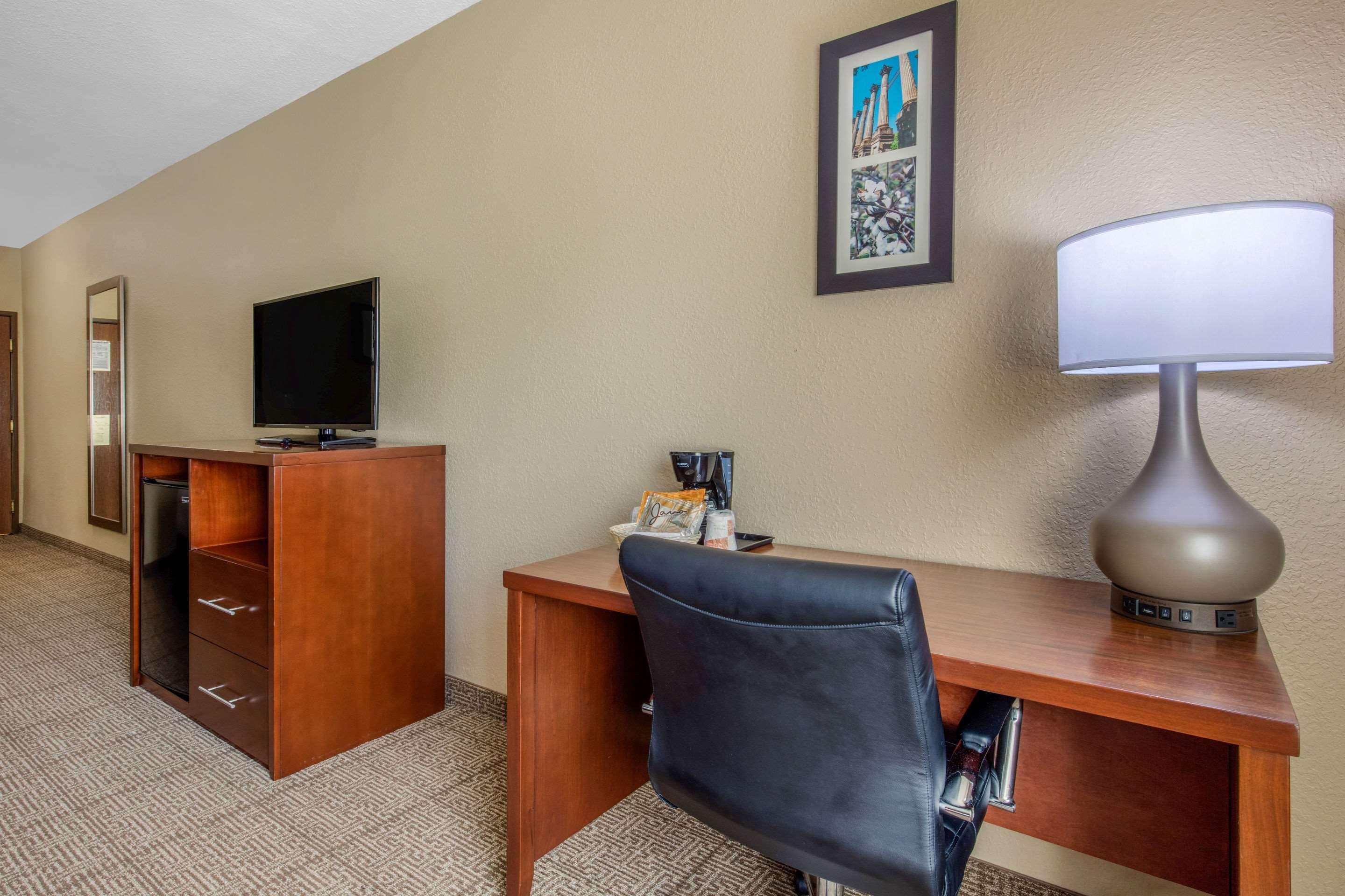 Comfort Inn & Suites McComb Luaran gambar
