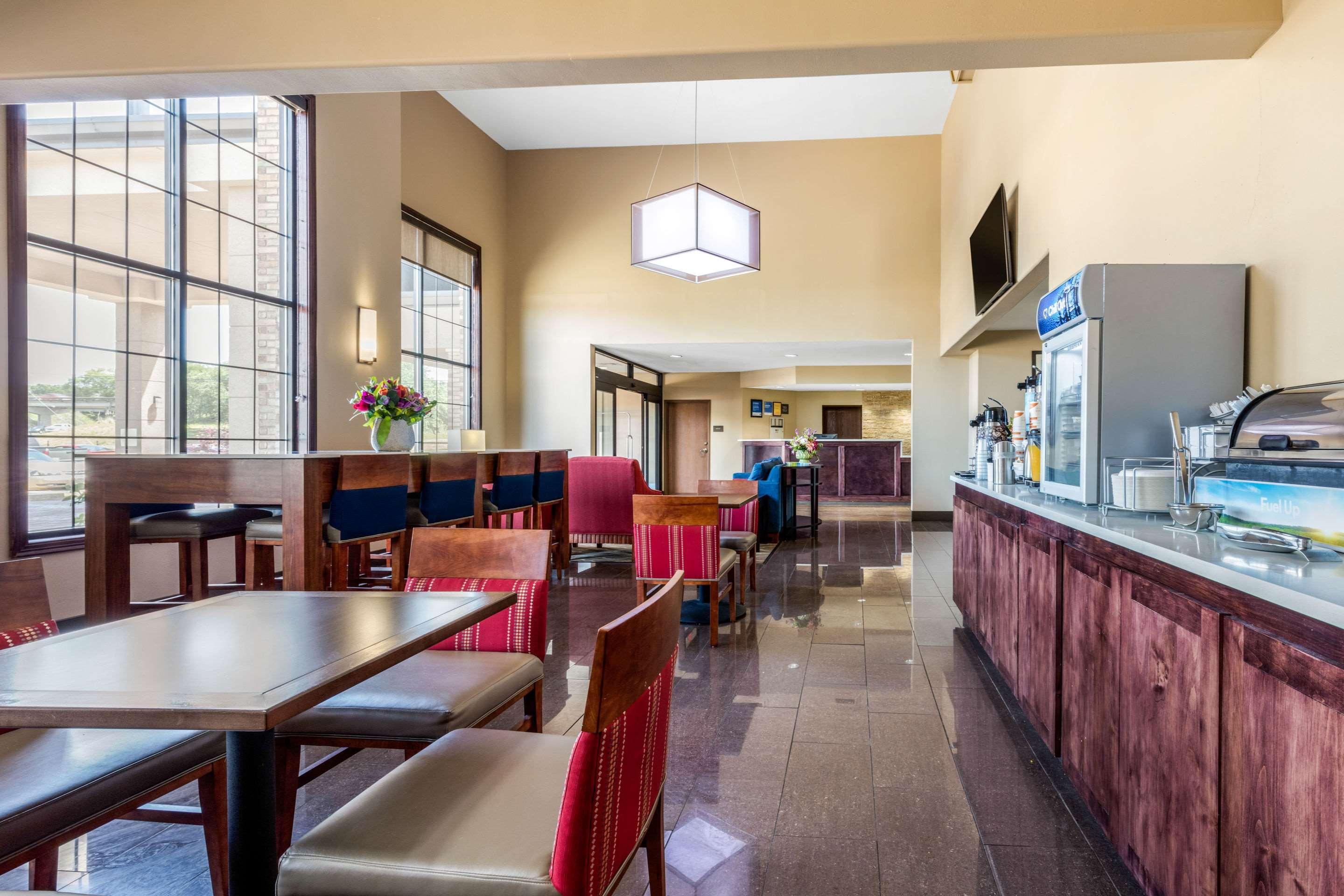 Comfort Inn & Suites McComb Luaran gambar