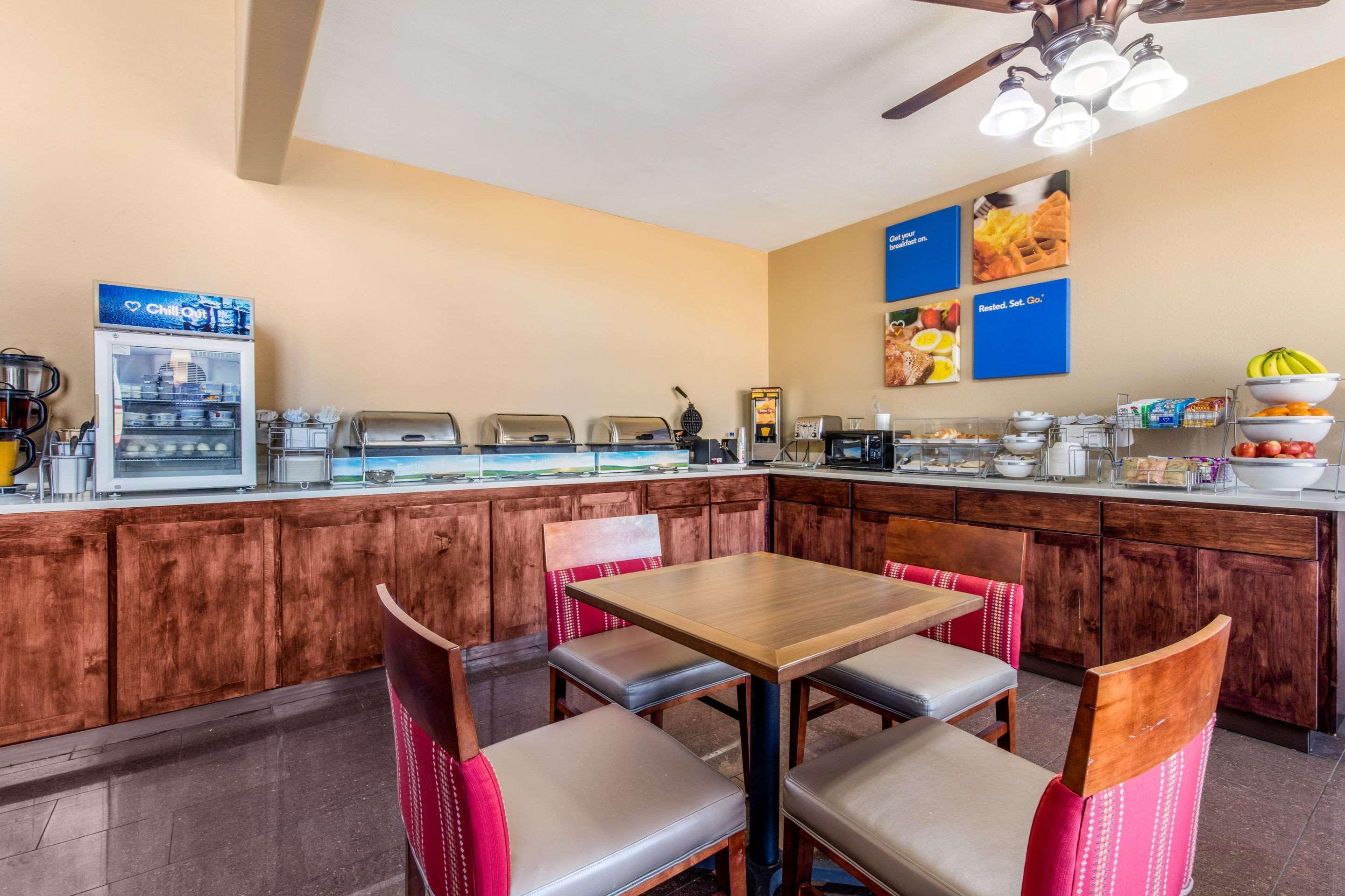 Comfort Inn & Suites McComb Luaran gambar